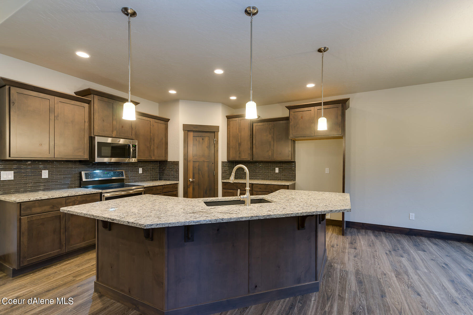 12664 East Howard Road Athol, ID 83801 - Photo 19 of 40 Kitchen
