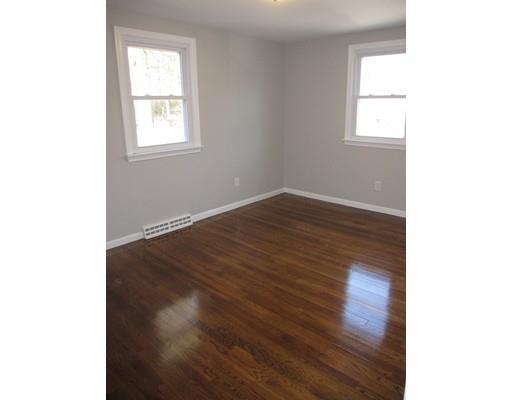14 Plymouth Road Bellingham, MA 02019 - Photo 7 of 12 Gallery Image 7