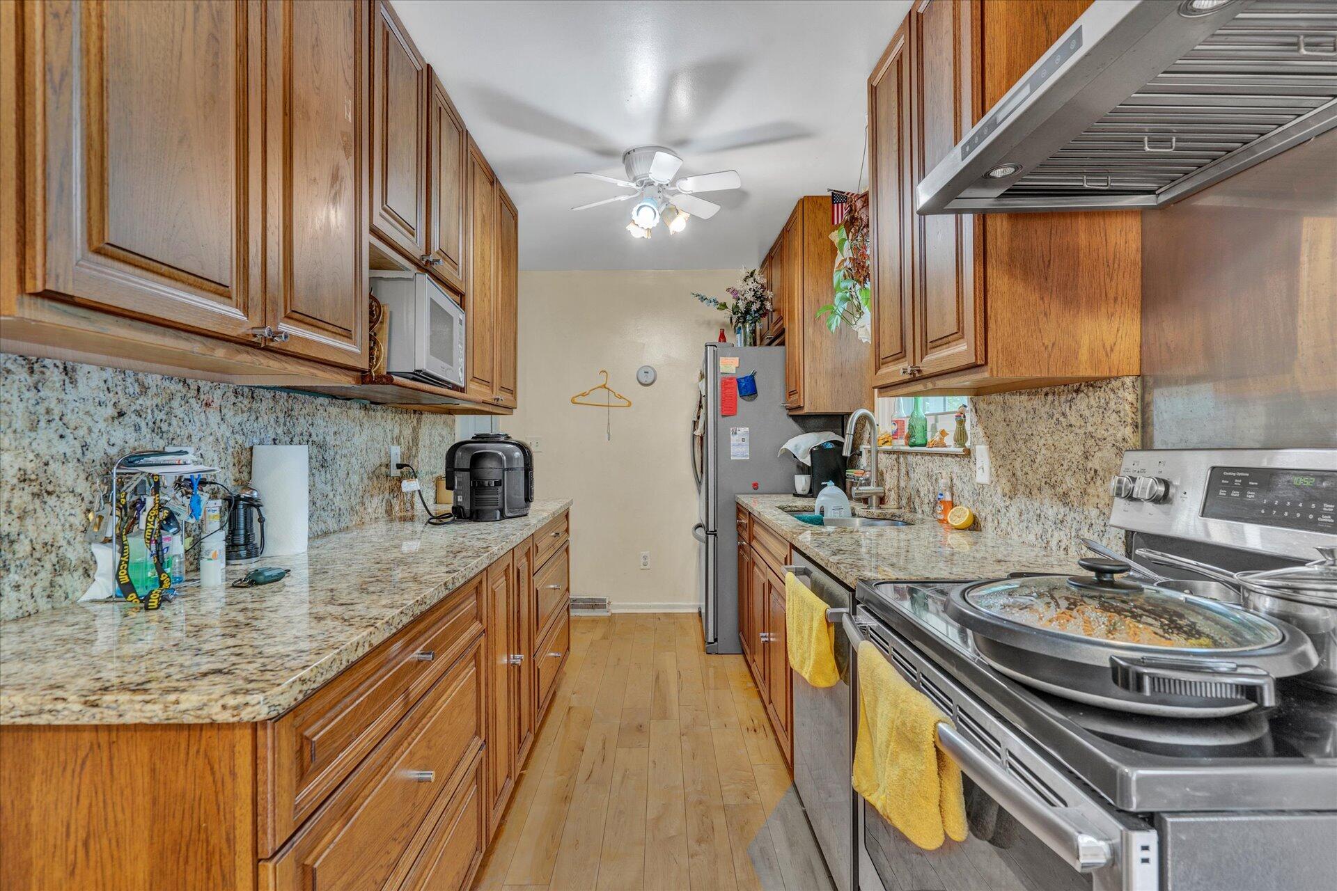 2821 Beaver Brook Road Salem, VA 24153 - Photo 5 of 21 05-DSC6533