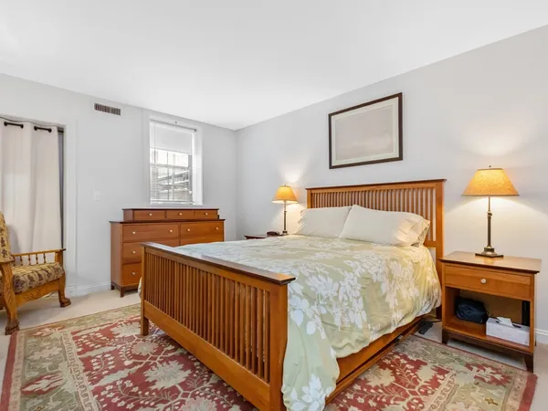 $4,200 | 13 Monument Square, Unit 1, Boston, MA 02129
