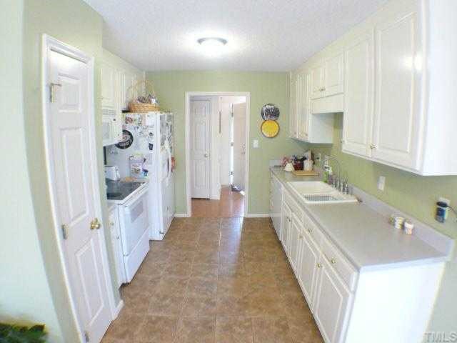 8001 Elderson Lane Raleigh, NC 27612 - Photo 5 of 12 Gallery Image 5