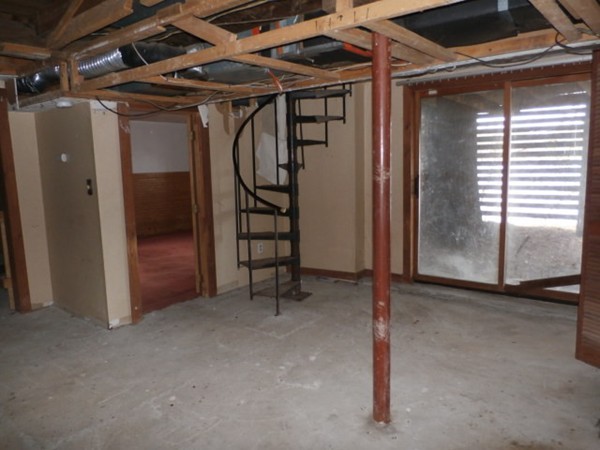 45 Ridge Avenue Pembroke, MA 02359 - Photo 13 of 14 Gallery Image 13