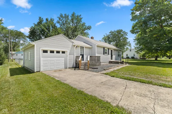 $255,000 | 400 Orchard Lane, Greenwood, IN 46142