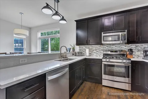 $689,900 | 5642 North Lockwood Avenue, Chicago, IL 60646