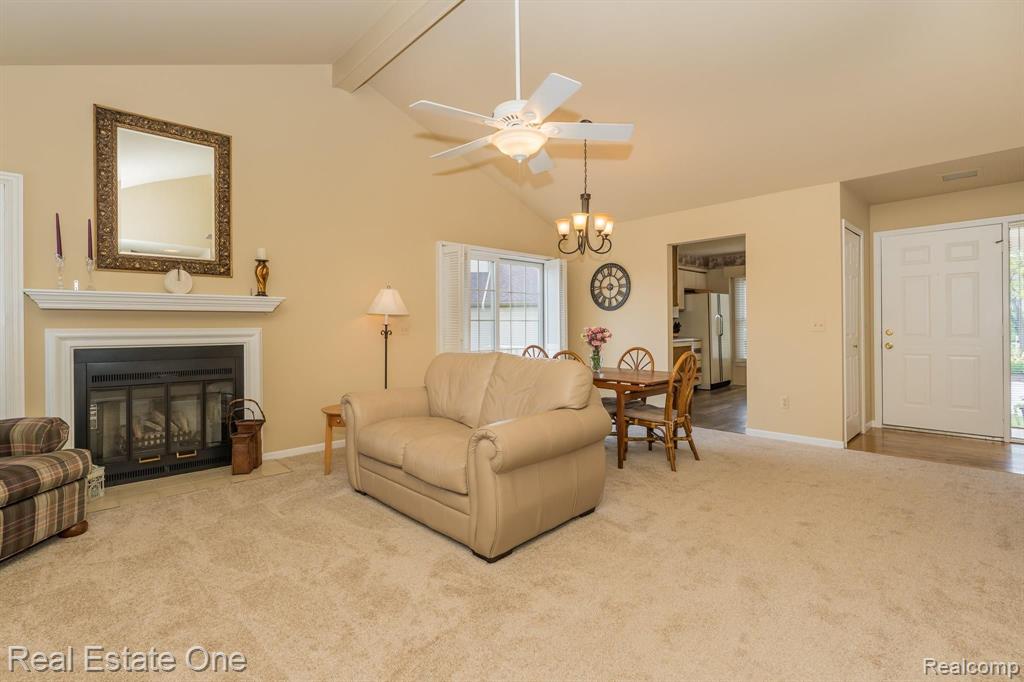 444 Farmridge Court Rochester, MI 48307 - Photo 10 of 24