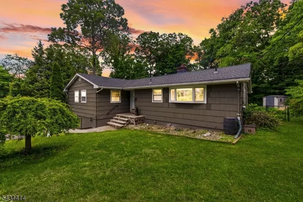 $549,900 | 128 Upper High Crest Drive, West Milford, NJ 07480