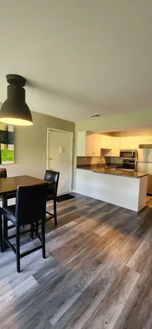 $1,550 | 5534 East Lake Drive, Unit E, Lisle, IL 60532