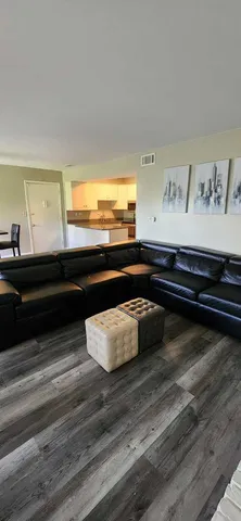 $1,550 | 5534 East Lake Drive, Unit E, Lisle, IL 60532