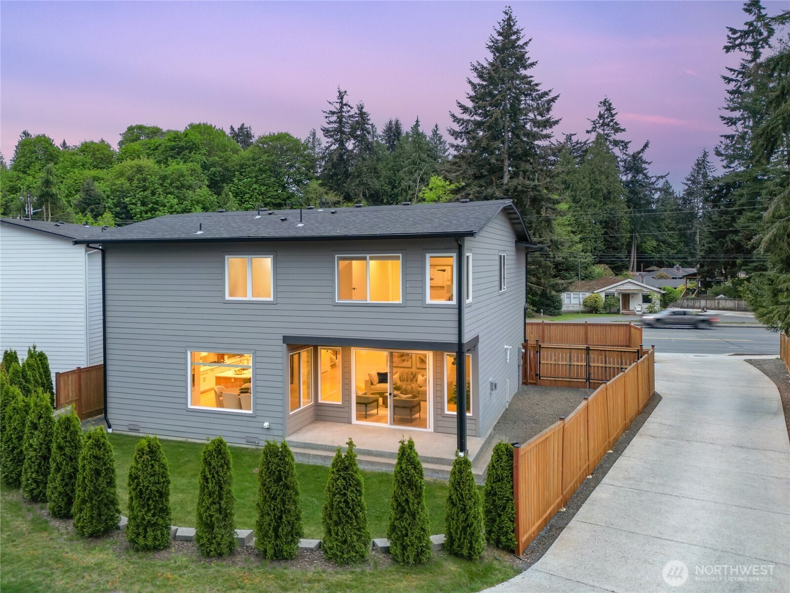 719 Edmonds Way Edmonds, WA 98020 - Photo 36 of 40 a view of a house with a small backyard