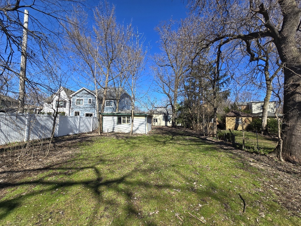 327 Lionel Road Riverside, IL 60546 - Photo 6 of 14 a view of a house with a yard