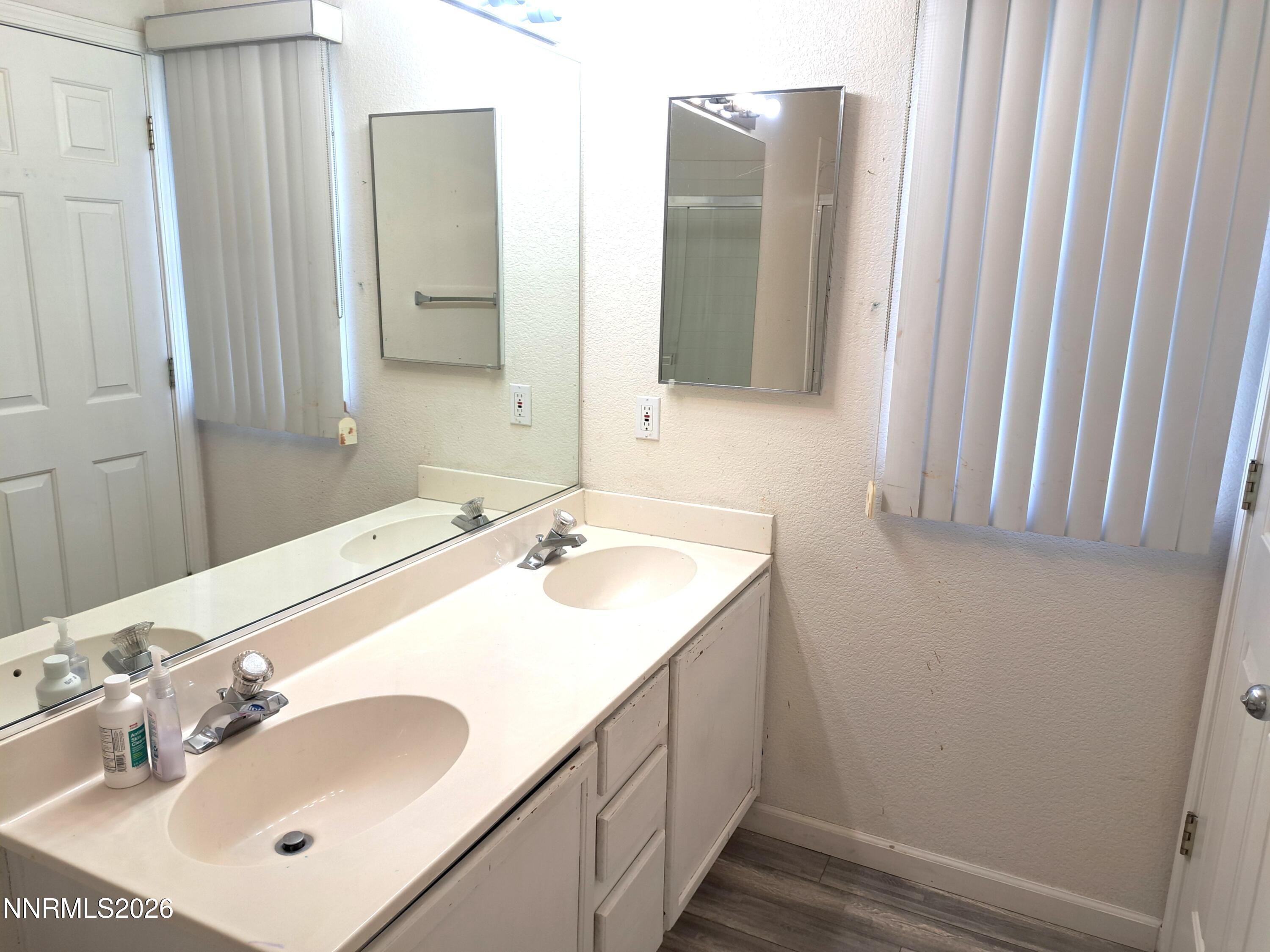3106 May Rose Circle Reno, NV 89502 - Photo 14 of 22 Primary bath vanity