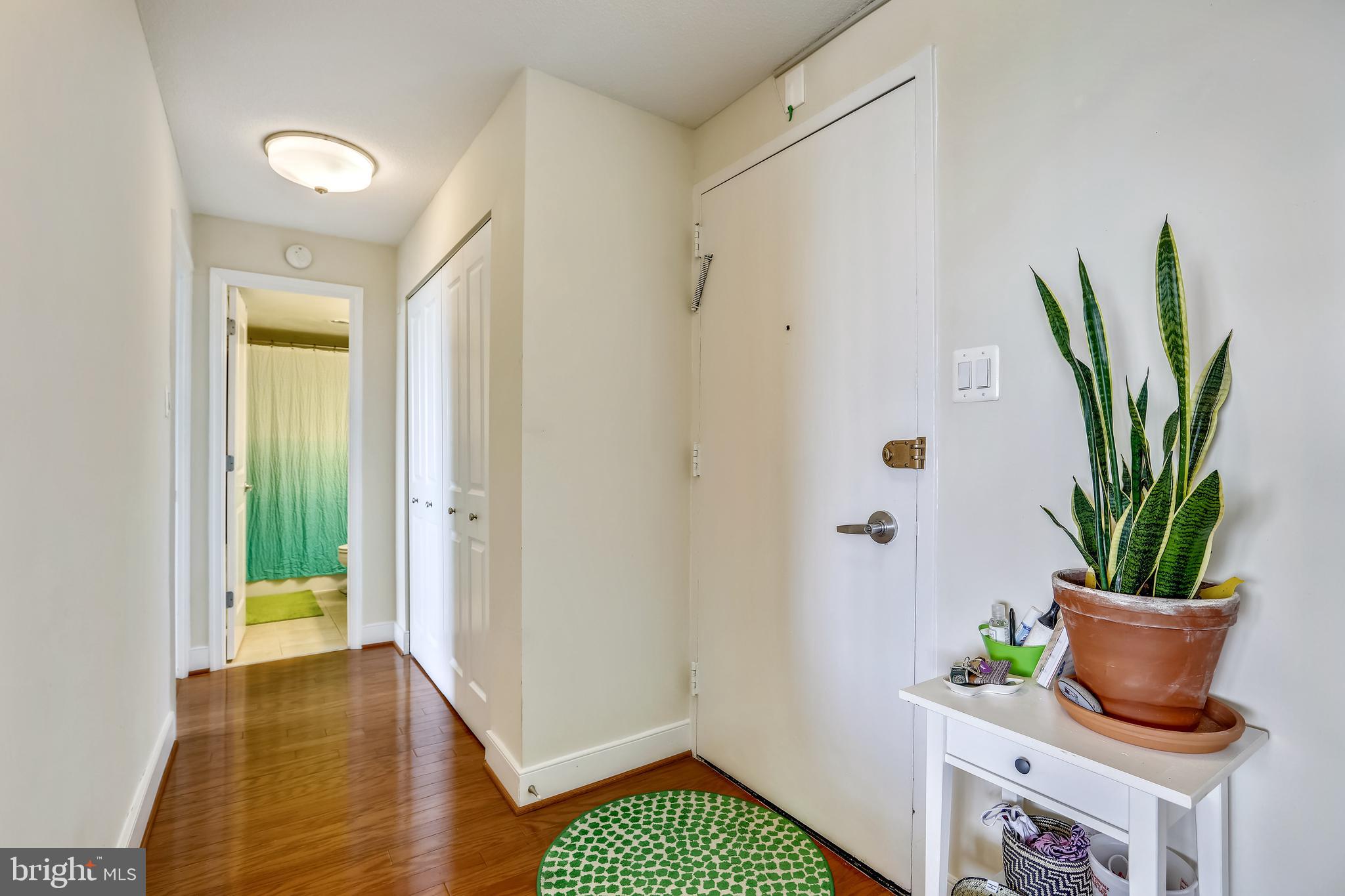 1220 Blair Mill Road, Unit 1001 Silver Spring, MD 20910 - Photo 12 of 34