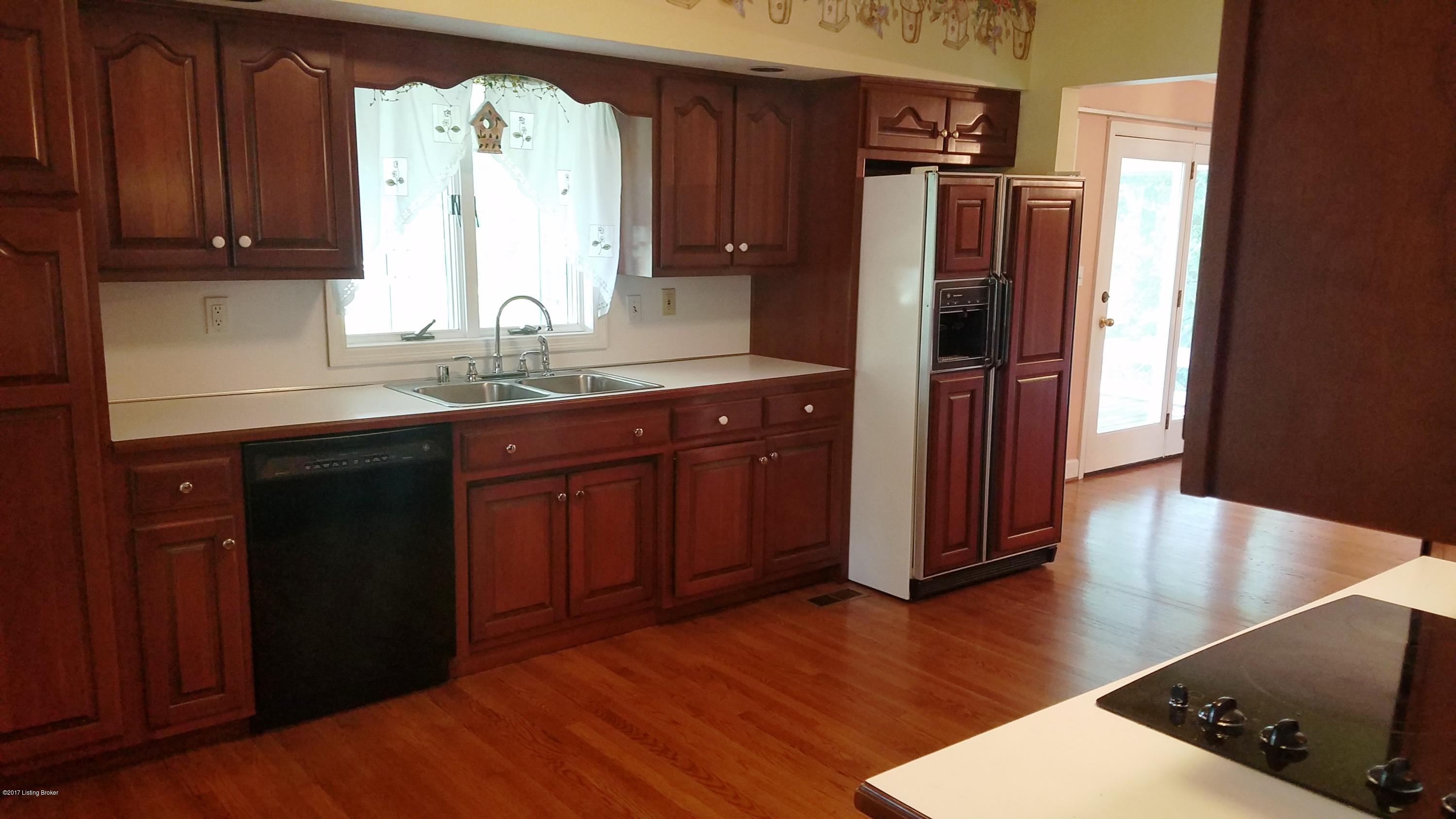 10202 Fairmount Road Louisville, KY 40291 - Photo 23 of 70 10202 Fairmount Rd