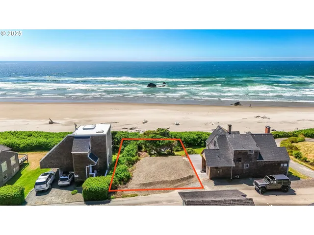 $1,999,000 | Ocean Avenue, Cannon Beach, OR 97110