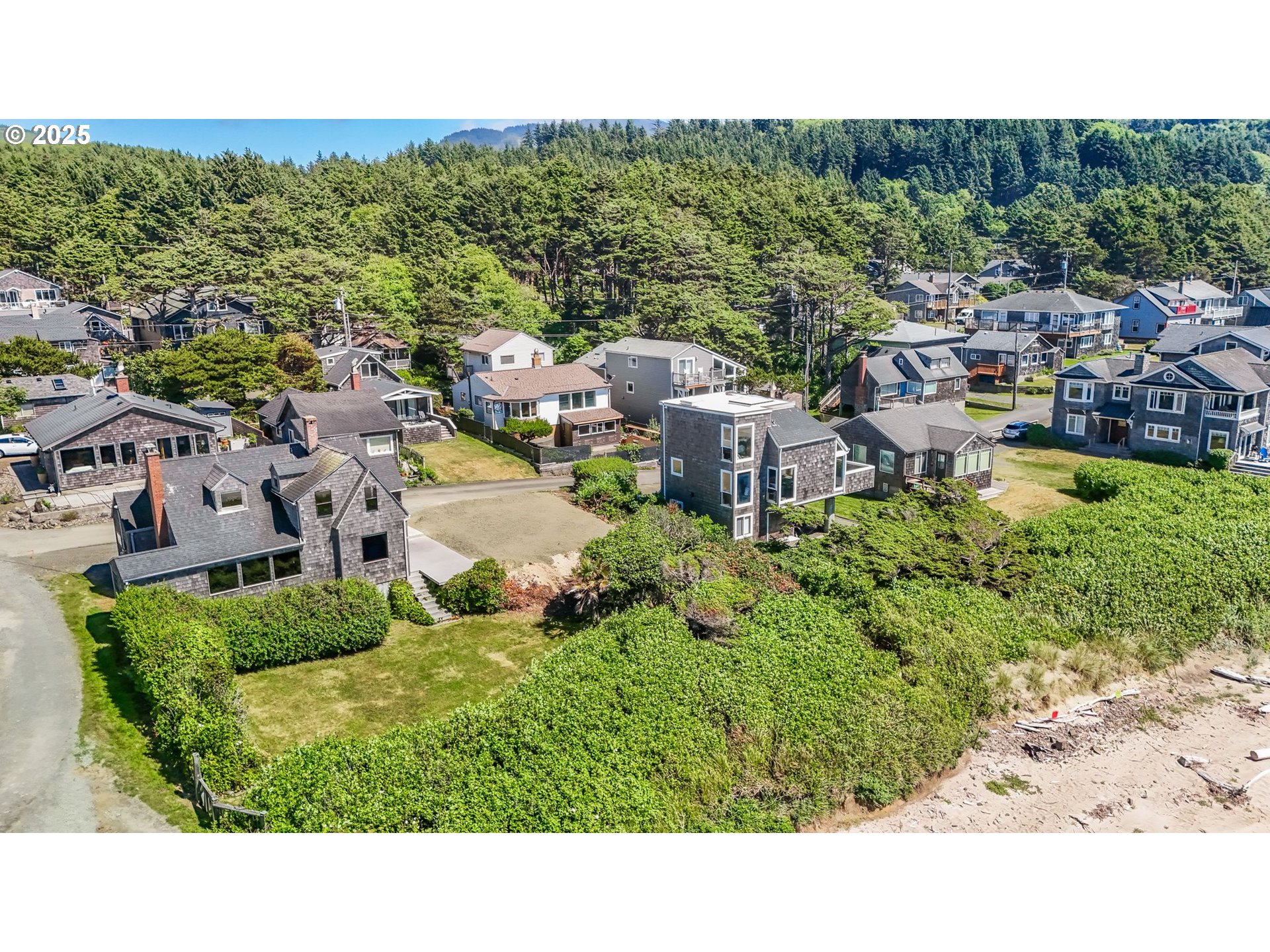 Ocean Avenue Cannon Beach, OR 97110 - Photo 11 of 12 a picture of city view