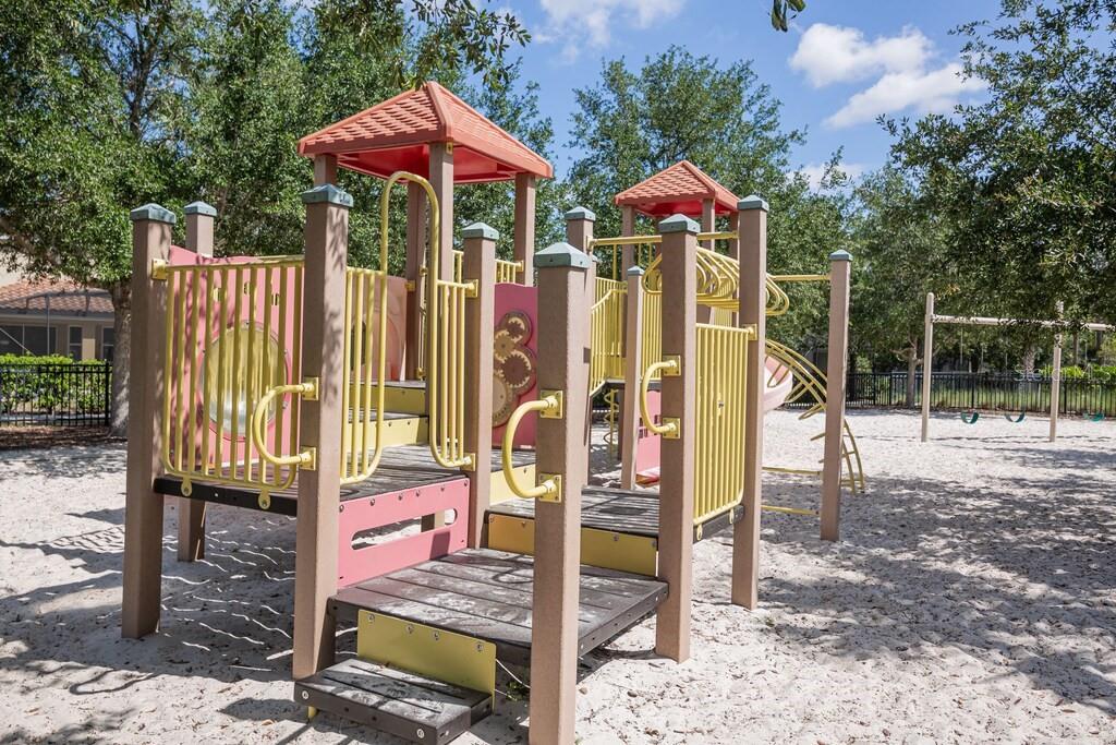 7683 Oakmoss Loop Davenport, FL 33837 - Photo 8 of 64