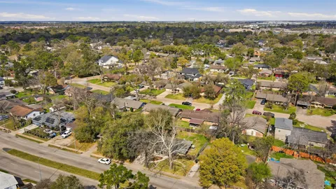 $299,000 | 9522 Hammerly Boulevard, Houston, TX 77080