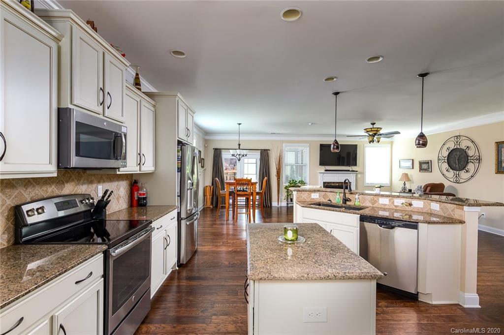 1120 Black Walnut Road Clover, SC 29710 - Photo 5 of 20 Gallery Image 5