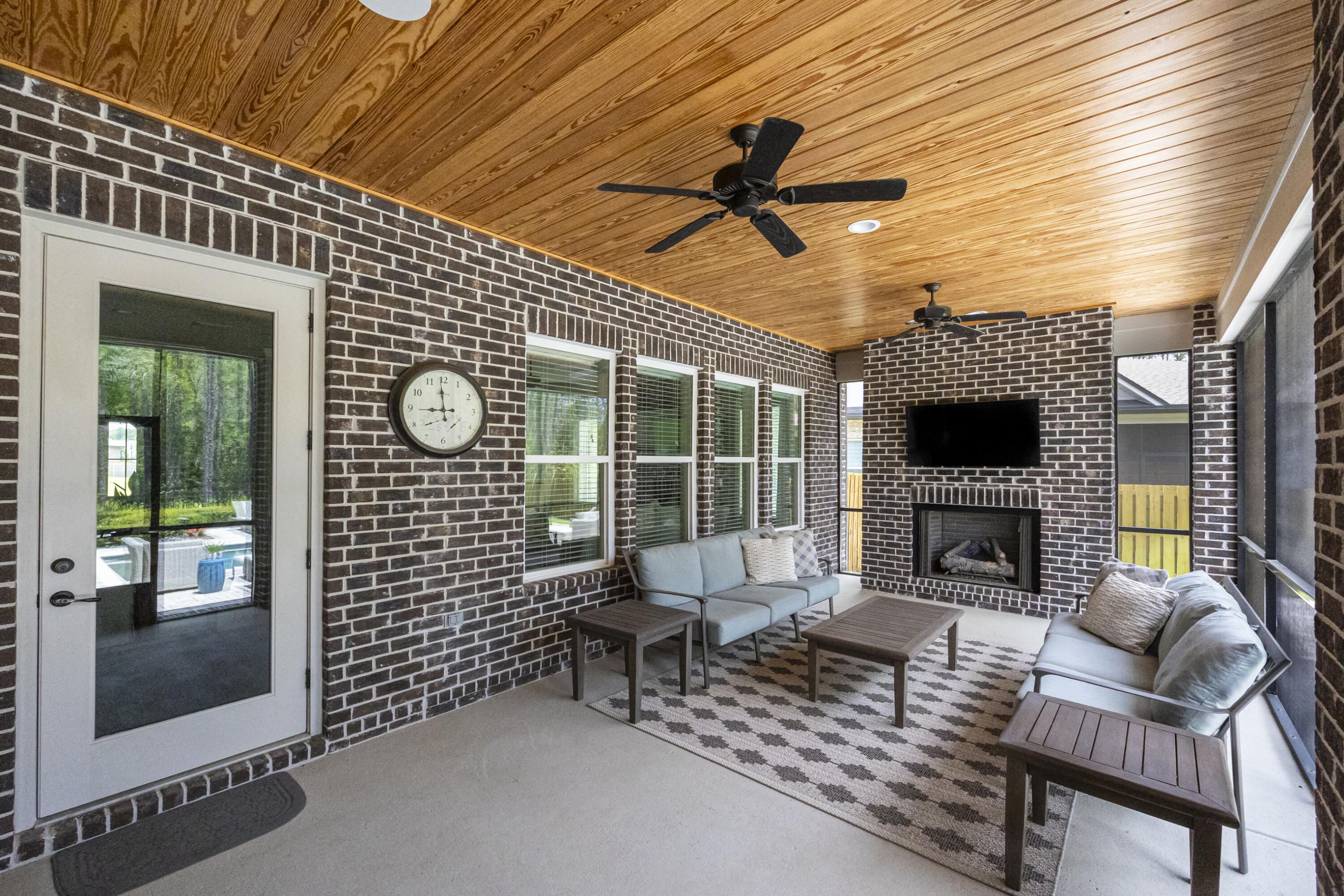 236 Revana Way Freeport, FL 32439 - Photo 13 of 96 Screened Lanai