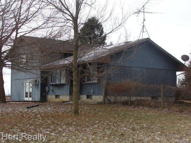 6901 Bailey Road Brown City, MI 48416 - Photo 4 of 17 6901 Bailey 009.jpg