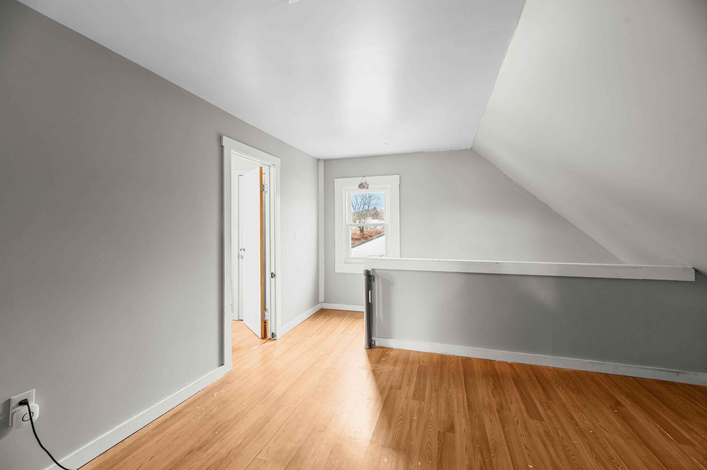 73 Harrison Avenue Gardiner, ME 04345 - Photo 14 of 28 15 Upstairs Landing