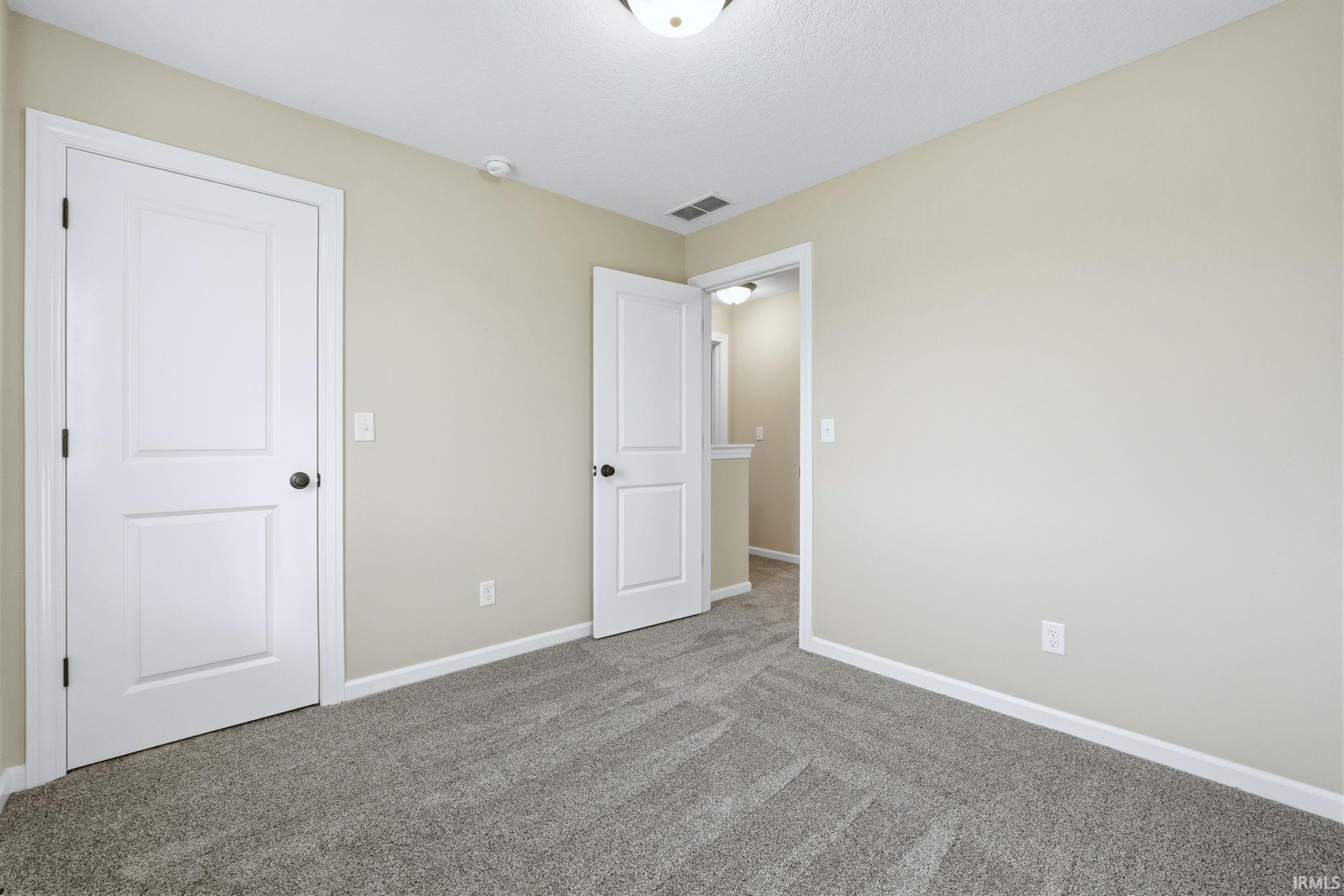 180 Longrifle Road Warsaw, IN 46580 - Photo 32 of 36 Gallery Image 32