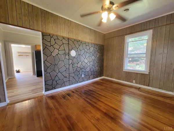 $185,900 | 408 Franklin Boulevard, Gretna, VA 24557