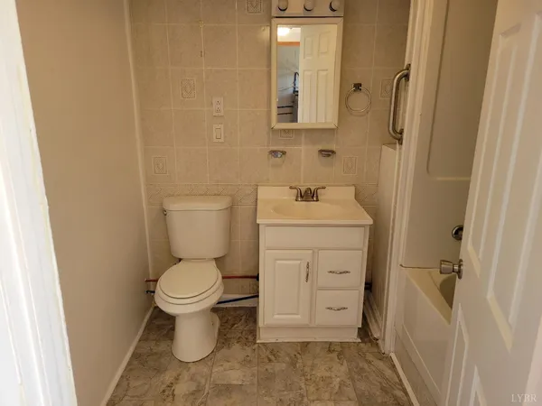 $185,900 | 408 Franklin Boulevard, Gretna, VA 24557