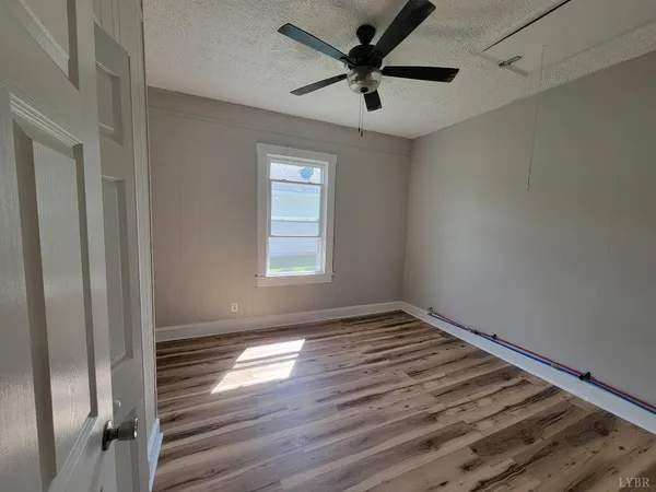 $185,900 | 408 Franklin Boulevard, Gretna, VA 24557