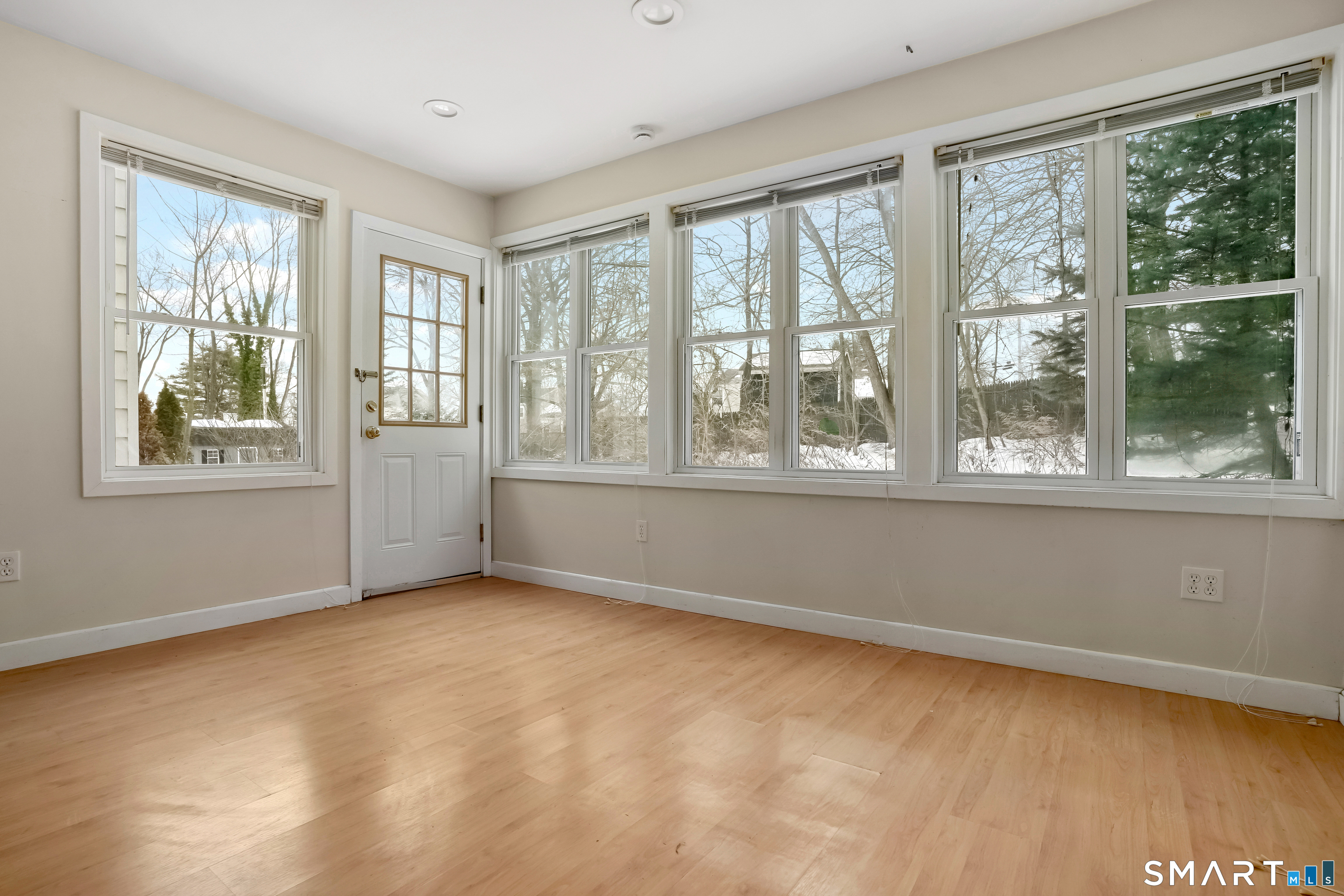 42 Carroll Road Hamden, CT 06517 - Photo 20 of 37