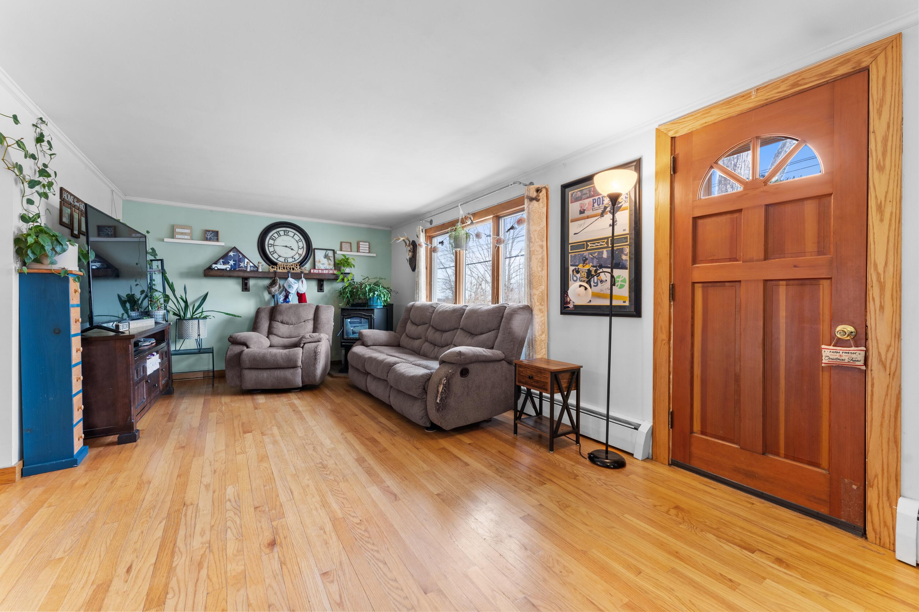 62 Prescott Road Manchester, ME 04351 - Photo 10 of 34 DSC04817