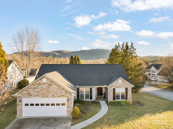 $418,500 | 291 Farm Valley Road, Fletcher, NC 28732