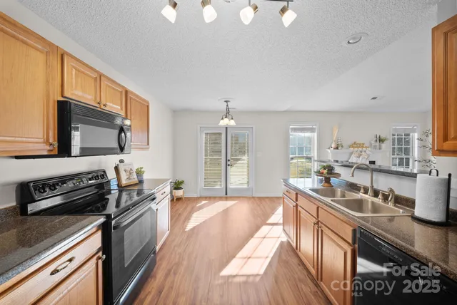 $425,000 | 291 Farm Valley Road, Fletcher, NC 28732