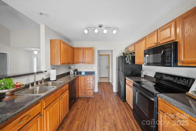 $425,000 | 291 Farm Valley Road, Fletcher, NC 28732