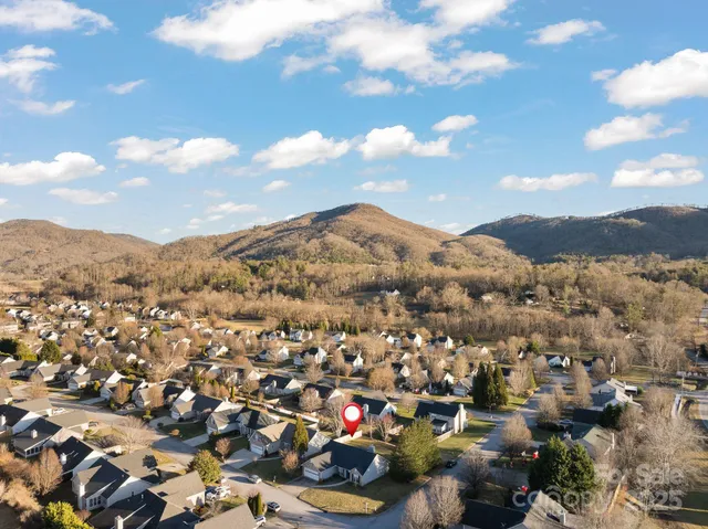 $425,000 | 291 Farm Valley Road, Fletcher, NC 28732