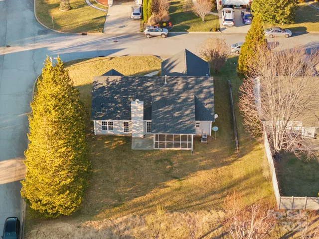 $425,000 | 291 Farm Valley Road, Fletcher, NC 28732