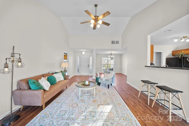 $425,000 | 291 Farm Valley Road, Fletcher, NC 28732