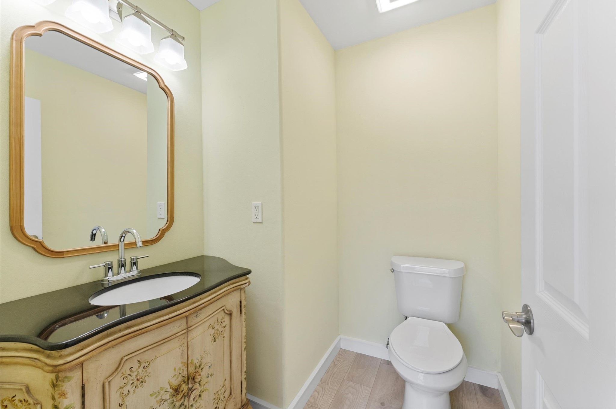 6402 Fawnwood Drive Spring, TX 77389 - Photo 23 of 50 Guest bathroom