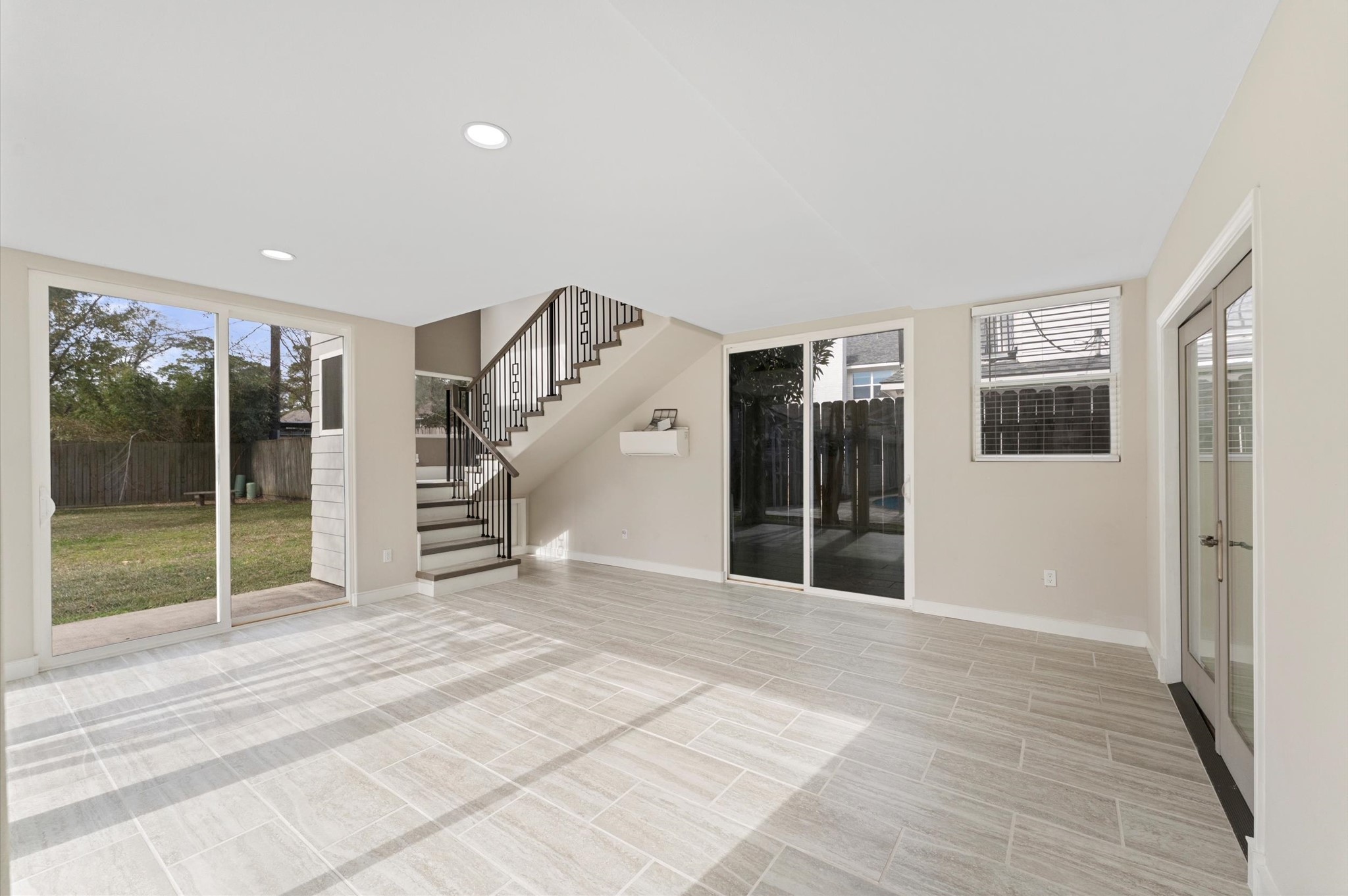 6402 Fawnwood Drive Spring, TX 77389 - Photo 33 of 50 Downstairs living area for apartment with so much natural light