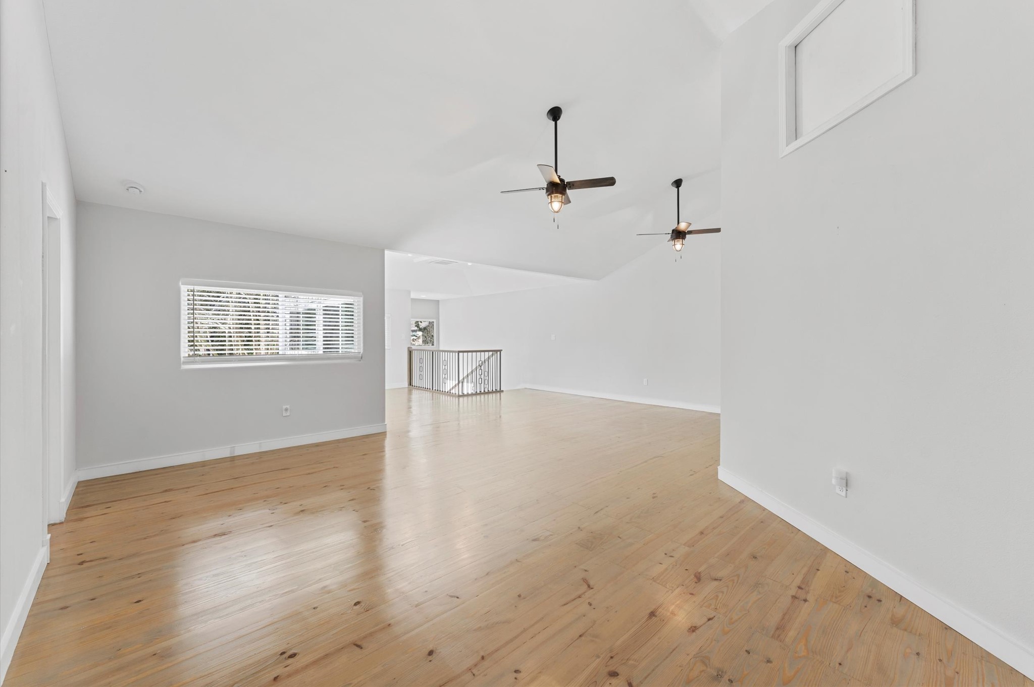 6402 Fawnwood Drive Spring, TX 77389 - Photo 39 of 50 Living room area for apartment