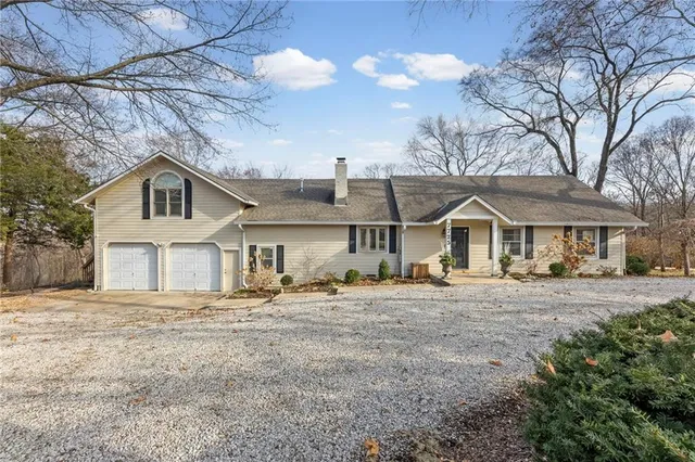 $635,000 | 7725 Woodland Drive, Shawnee, KS 66218