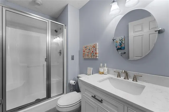 $635,000 | 7725 Woodland Drive, Shawnee, KS 66218