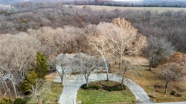 $635,000 | 7725 Woodland Drive, Shawnee, KS 66218