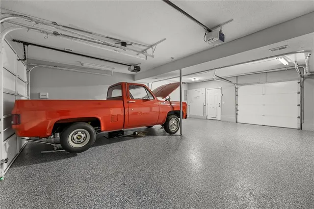 $635,000 | 7725 Woodland Drive, Shawnee, KS 66218