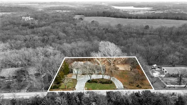 $635,000 | 7725 Woodland Drive, Shawnee, KS 66218