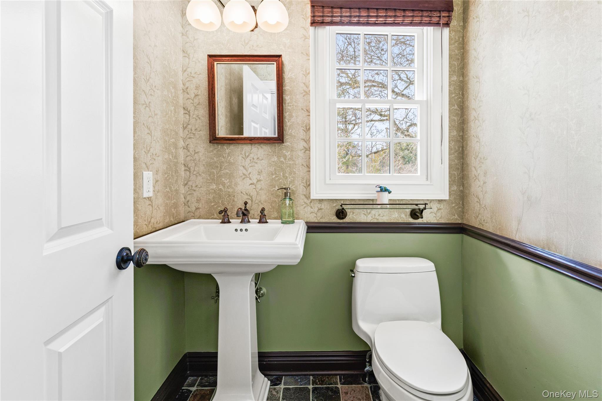 69 Brevoort Lane Rye, NY 10580 - Photo 13 of 36