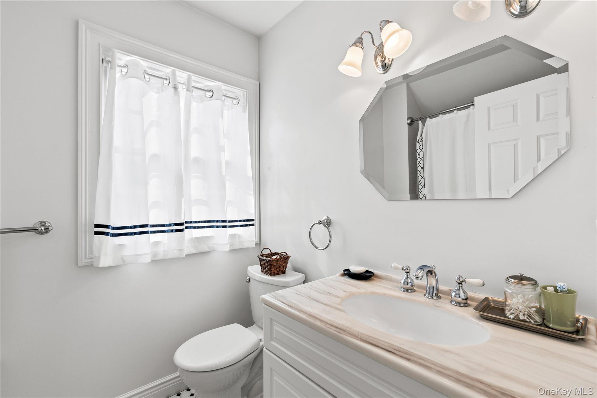 69 Brevoort Lane Rye, NY 10580 - Photo 17 of 36