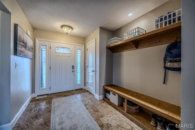 $459,900 | 22766 Rumor Drive, Waynesville, MO 65583