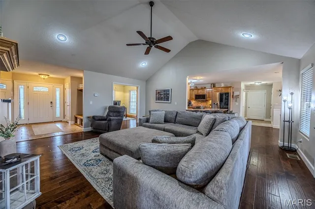 $459,900 | 22766 Rumor Drive, Waynesville, MO 65583