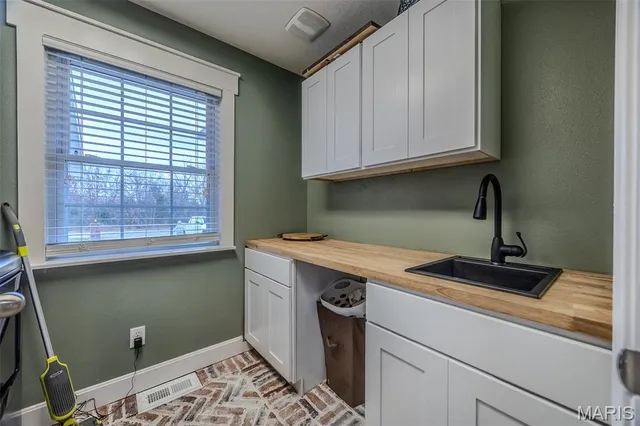 $459,900 | 22766 Rumor Drive, Waynesville, MO 65583